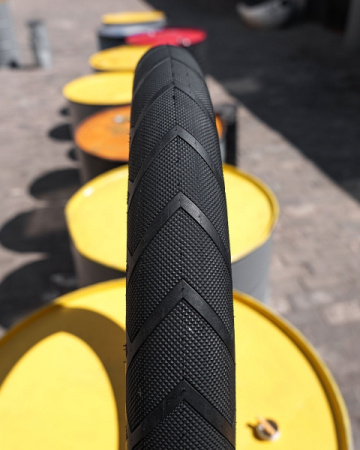 BMX Покрышка Cinema FPS 2,50'' Black 2.50'' 60psi (черный) арт: CN6710BLK