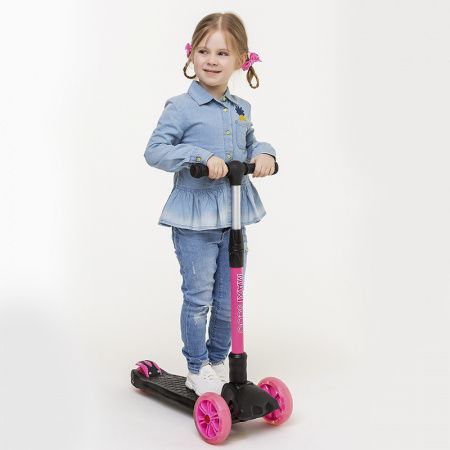 Детский Трехколесный Самокат MAXISCOO ''Junior Delux'', Черный с Розовым, светящиеся колёса (2021)