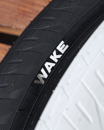 BMX Покрышка Kink Wake 2,45'' Black 2.45'' 60 psi (черный) арт: K6705BLK