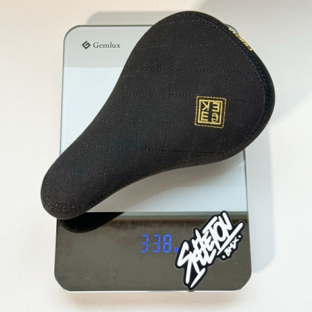 BMX Седло Cinema Ceek 2 Fat Pivotal Stealth (черный) арт: CN6108BLK
