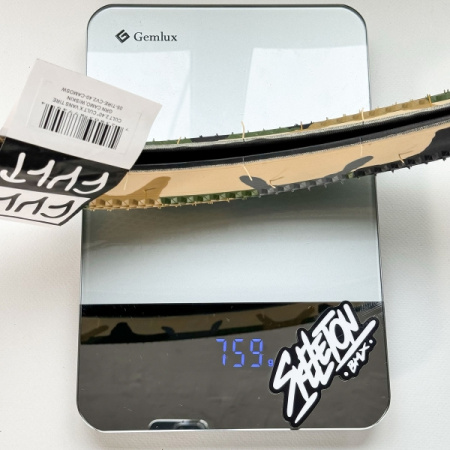 BMX Покрышка Cult x Vans 2,40'' Green Camo Skinwall 2,40'' 65psi (камуфляж / бежевая боковина) арт: 